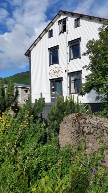 Arbol Guesthouse Husavik Exterior photo